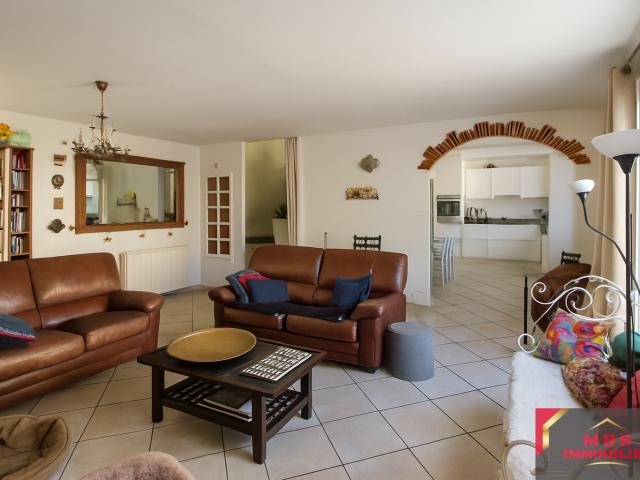Perpignan Saint Gaudérique Maison T5 avec piscine, terrasses et garage