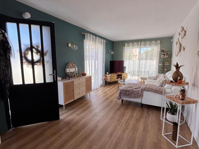 PERPIGNAN SUD EST: APPARTEMENT 3 PIECES EN REZ DE JARDIN