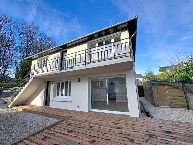 PERROS GUIREC: Appartement neuf avec parking, à deux pas du centre et des plages