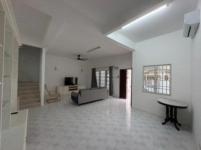 Persiaran Kelicap 2Storey Corner Terrace House For Rent