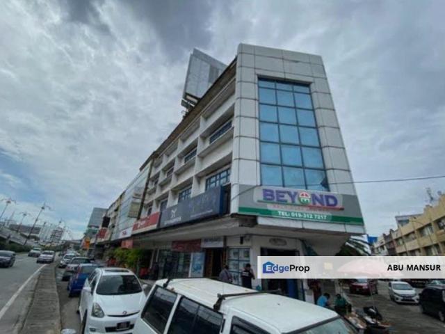 Persiaran Sultan Ibrahim