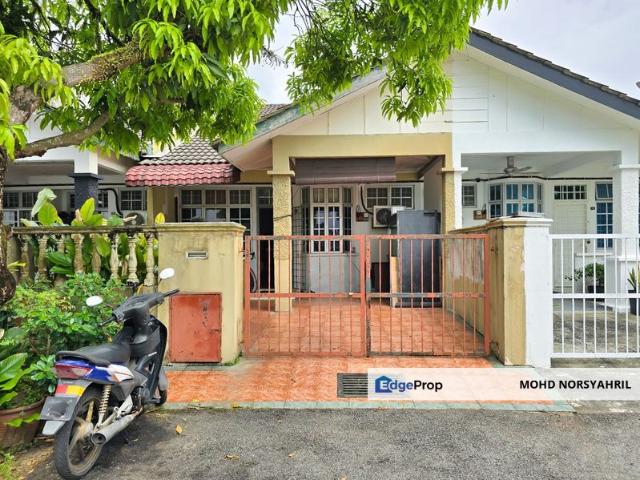 Persiaran Puncak Alam 1