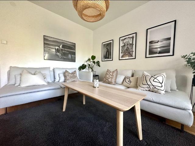 Persikogatan, Hässelby