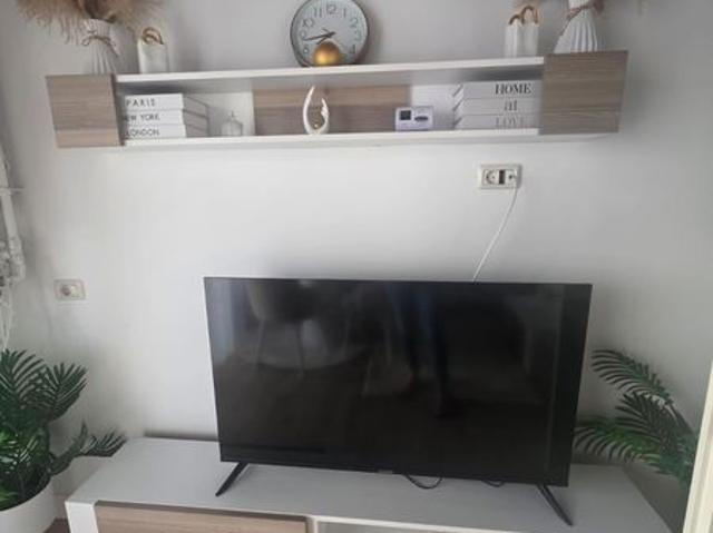 PERSOANA FIZICA Inchiriez pe termen lung 2 camere la 80 m de mare