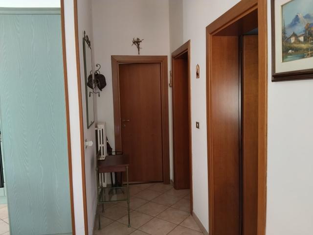 Pesaro ZONA CALCINARI AFFITTASI APPARTAMENTO COMPLETAMENTE ARREDATO