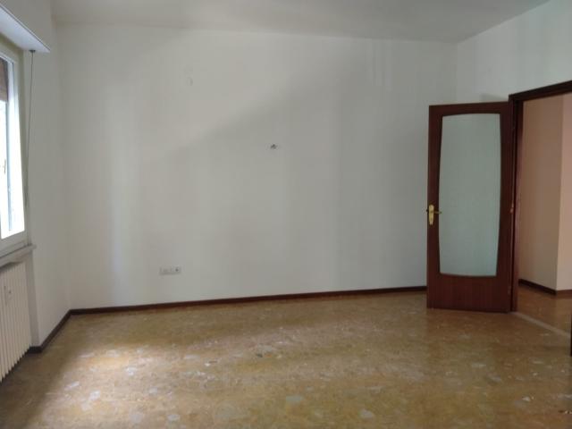 Pesaro ZONA CENTRO AFFITTASI APPARTAMENTO