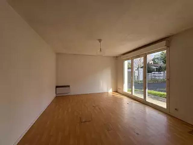 Pessac 33600 Achat / Vente appartement 2 pièces t2 terrasse parking