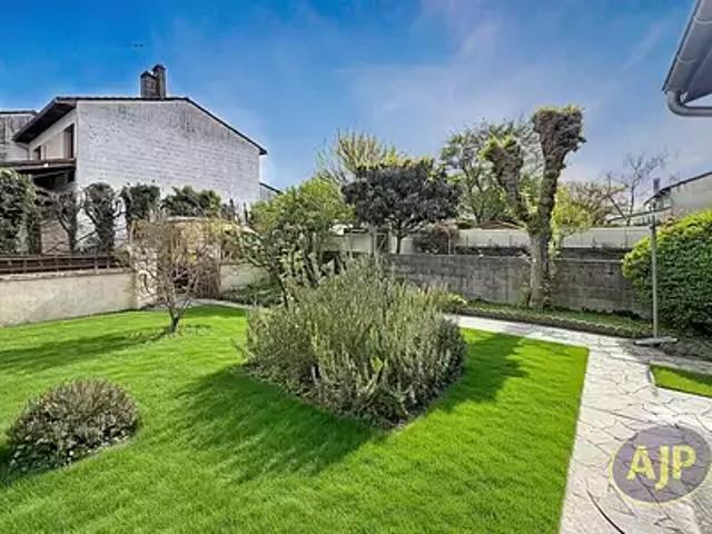 Pessac 33600 Achat / Vente maison 6 pièces t6 au dernier étage parking