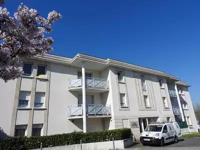 Pessac 33600 Location appartement 3 pièces t3 au dernier étage cave