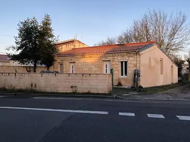 Pessac 33600 Location appartement 2 pièces t2 terrasse parking