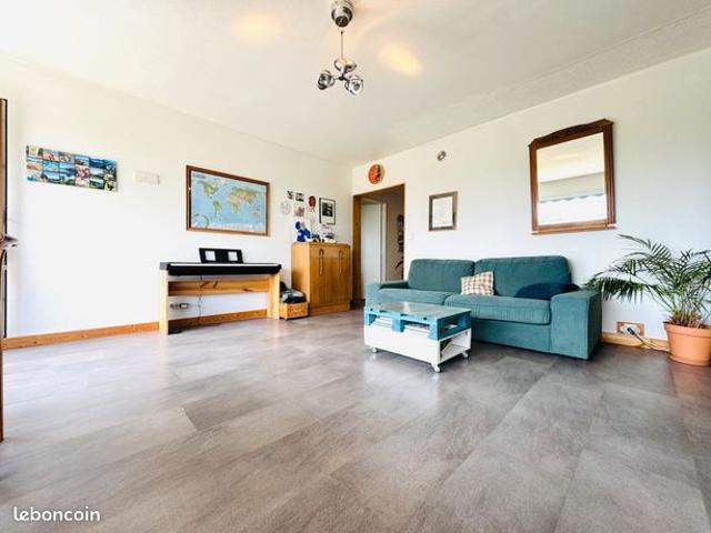 Pessac Le Pontet – T4 de 91 m², 3 chambres, 2 balcons et vue dégagée