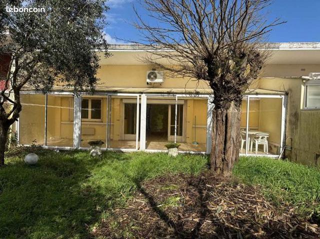 Pessac Noès. Maison plain pied 3 Chambres
