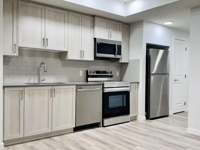 Pet friendly 2 Bedroom Legal Basement Suite in Lake Community of Mahogany