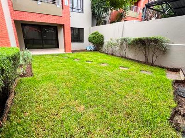 pet friendly garden apartment in se.