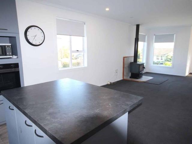 Pet Friendly Family Home in Wingatui