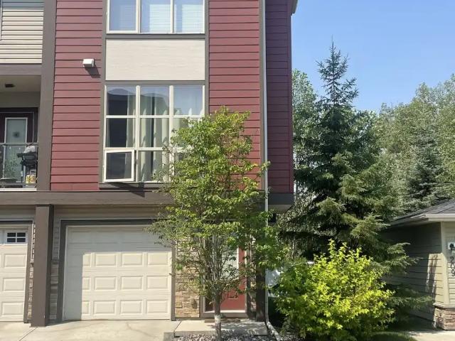 Pet friendly, includes utilities/wifi double attached heated garage