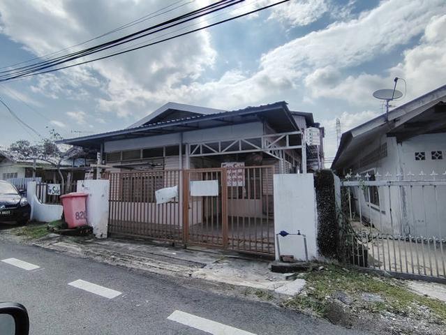 Petaling Jaya Kg Cempaka Two Storey House Near Paradigm Mall For Sale