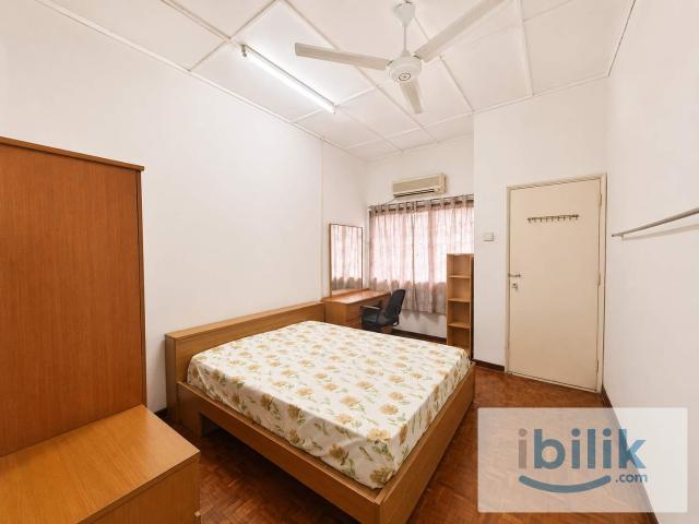Petaling Jaya Sea Park Room to let