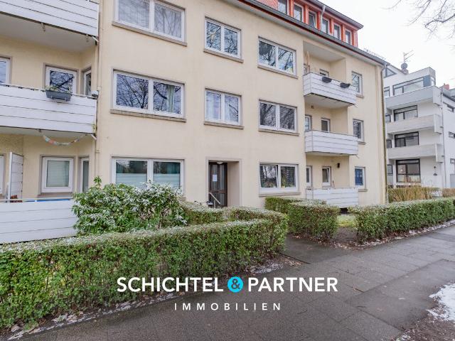 Peterswerder | Frisch sanierte Hochparterre Wohnung mit Balkon und Duschbad