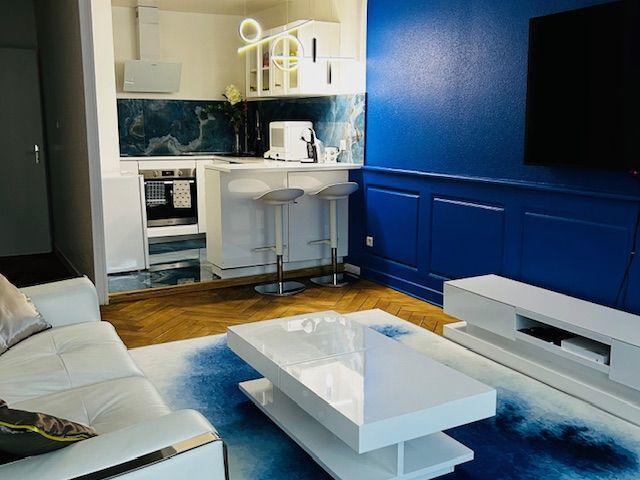 PETIT APPARTEMENT DE STANDING