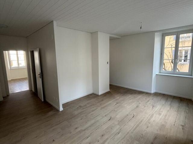 Petit appartement rénové au centre ville