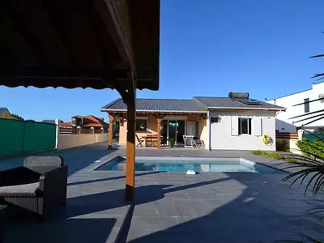 Petit Canal 97131 Location maison 3 pièces t3 piscine terrasse