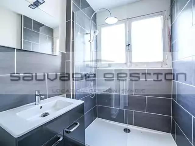 Petit Couronne 76650 Location appartement 3 pièces t3 cave