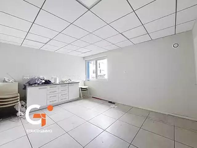 Petit Couronne 76650 Location divers 5 pièces