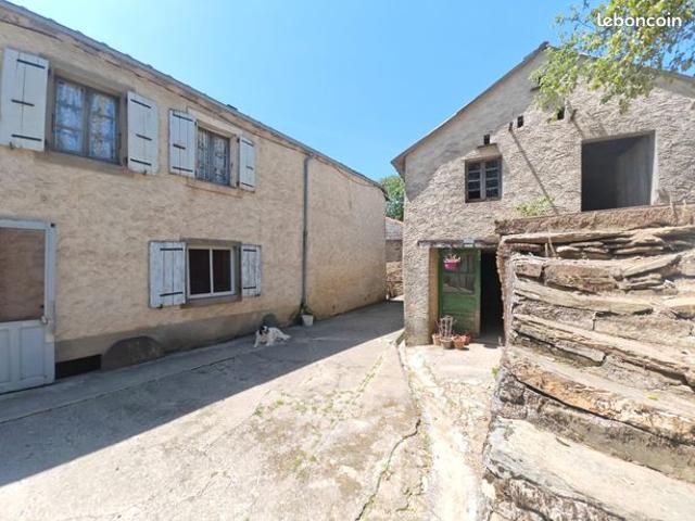 Petit hameau à adopter