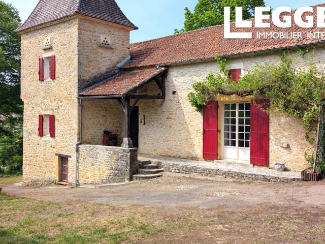 Petit hameau Saint Cernin de l'herm