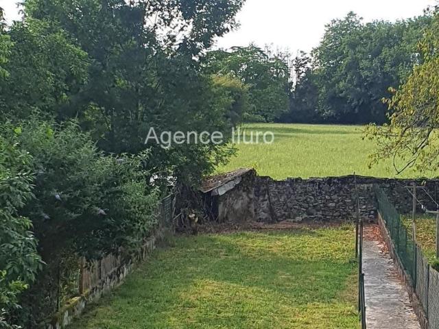 Petit Prix A Saisir En Exclusivite Maison De Ville Avec Ja. 107m² Oloron Sainte Marie