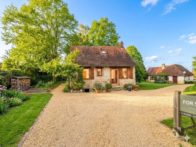 Petit prix, gros potentiel: maison avec grange sur 750 m² de terrain