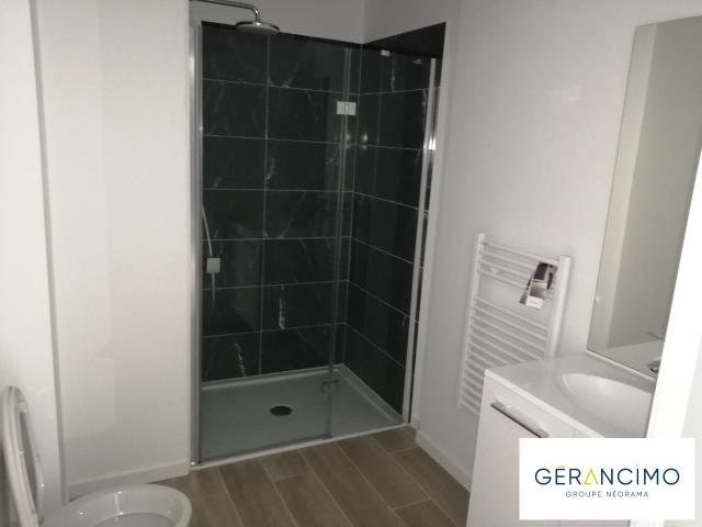 Petit quevilly – appartement t1 avec balcon et parking réf. 17398