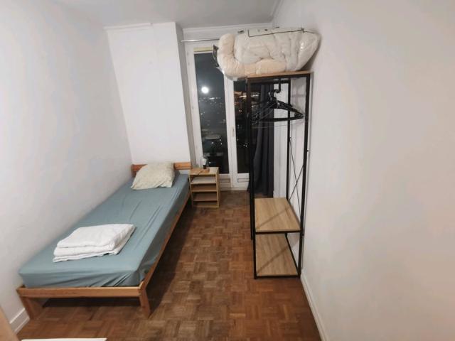 Petite Chambre ~9 m²–sous location à Choisy le Roi