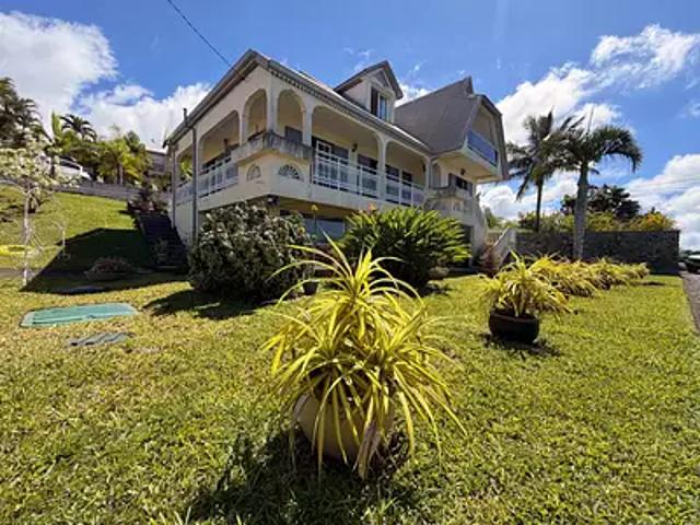 Petite Île 97429 Achat / Vente maison 6 pièces t6