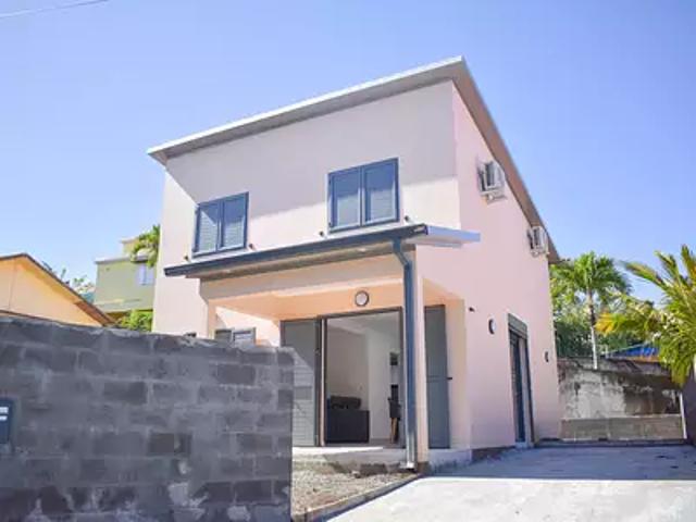 Petite Île 97429 Location maison 5 pièces t5