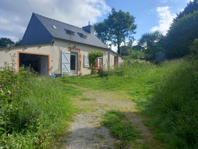 Petite maison dans la campagne de Corlay