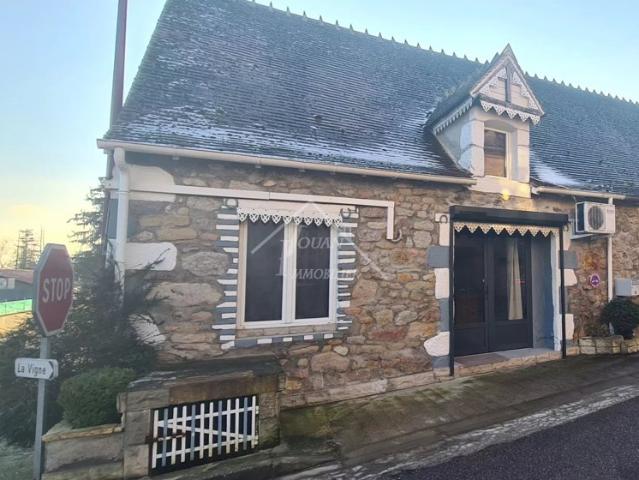 Petite maison de village THENEUILLE