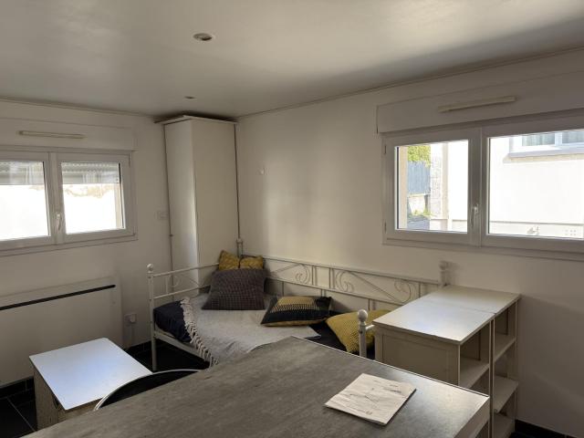 Petite maison individuelle plein pied, terrasse