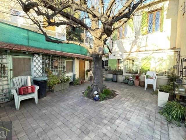 Petite maison T3 avec terrasse et jardin