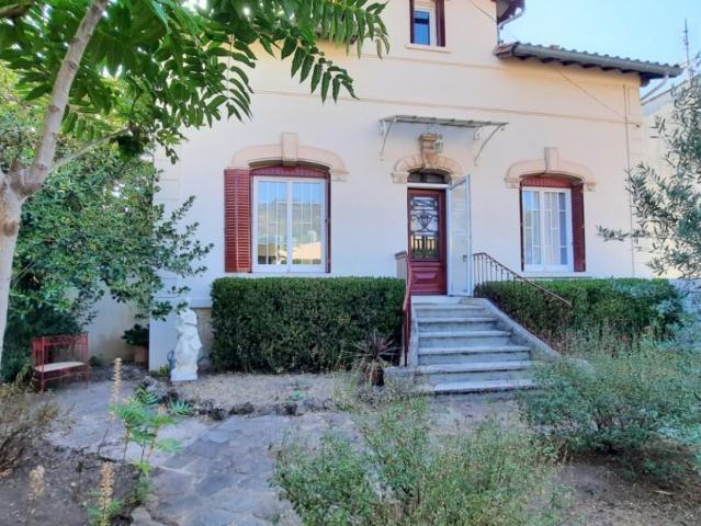 Petite ville de la vallee de l'Orb, ecoles primaire et secon. 148m² Hérépian