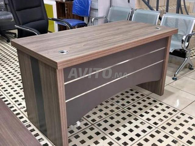 Petits bureaux d'angle pour espaces limités