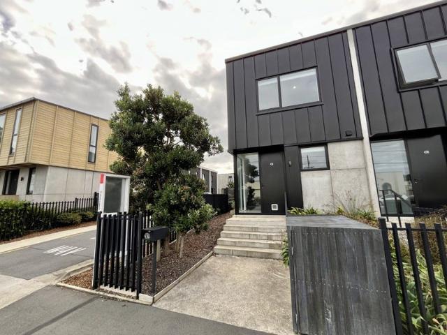 petone, 3 bedrooms