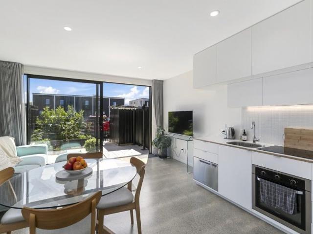 petone, 3 bedrooms