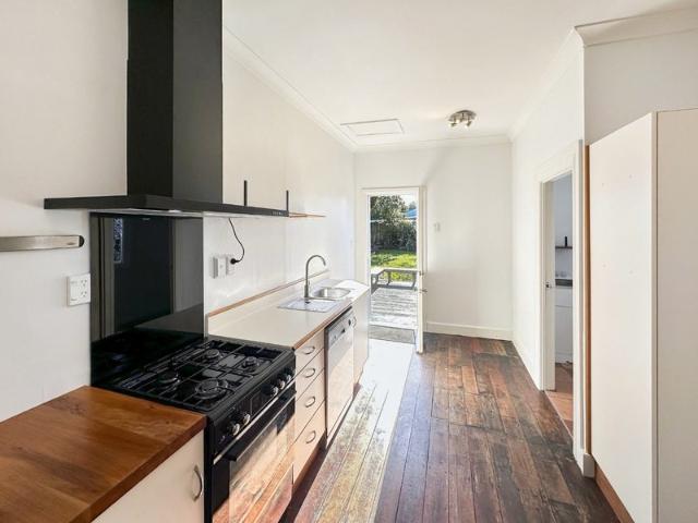 petone, 3 bedrooms