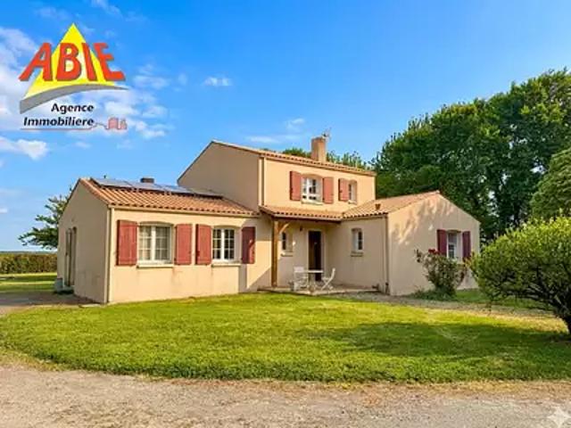 Petosse 85570 Achat / Vente maison 7 pièces t7