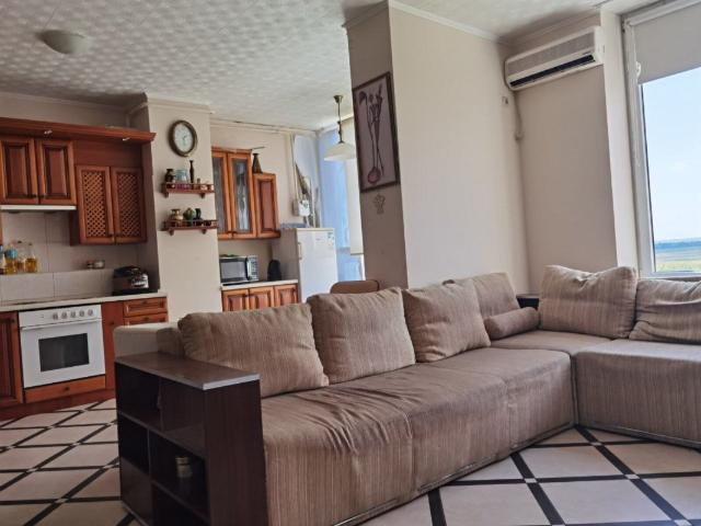 Петропавловская Борщаговка, Миру в, 9, продажа многокомнатной квартиры, район