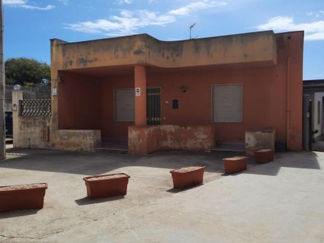 PETROSINO CASA SEMINDIPENDENTE DI 110 MQ CON SPAZIO ESTERNO