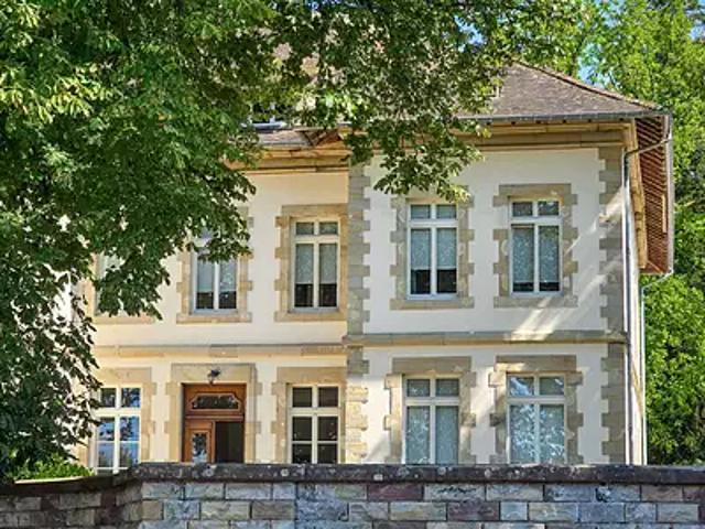 Pexonne 54540 Achat / Vente maison 14 pièces t14 au dernier étage piscine
