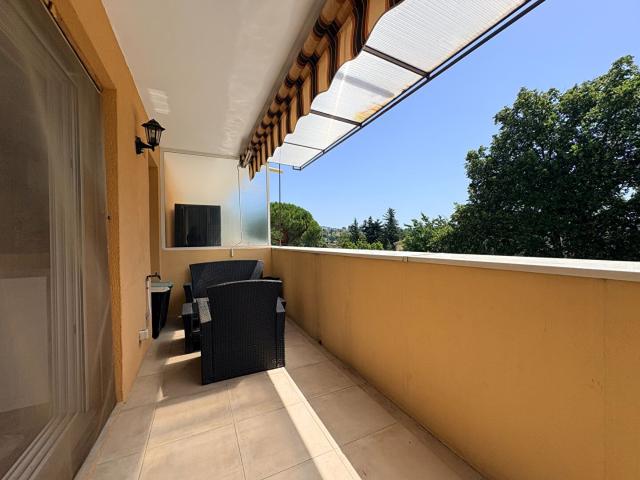 Peymeinade appartement 2 pièces climatisé au calme 47m² Peymeinade
